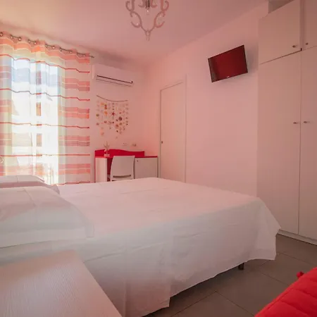 Hotel Arte Mare - In Via Del Mulino 45